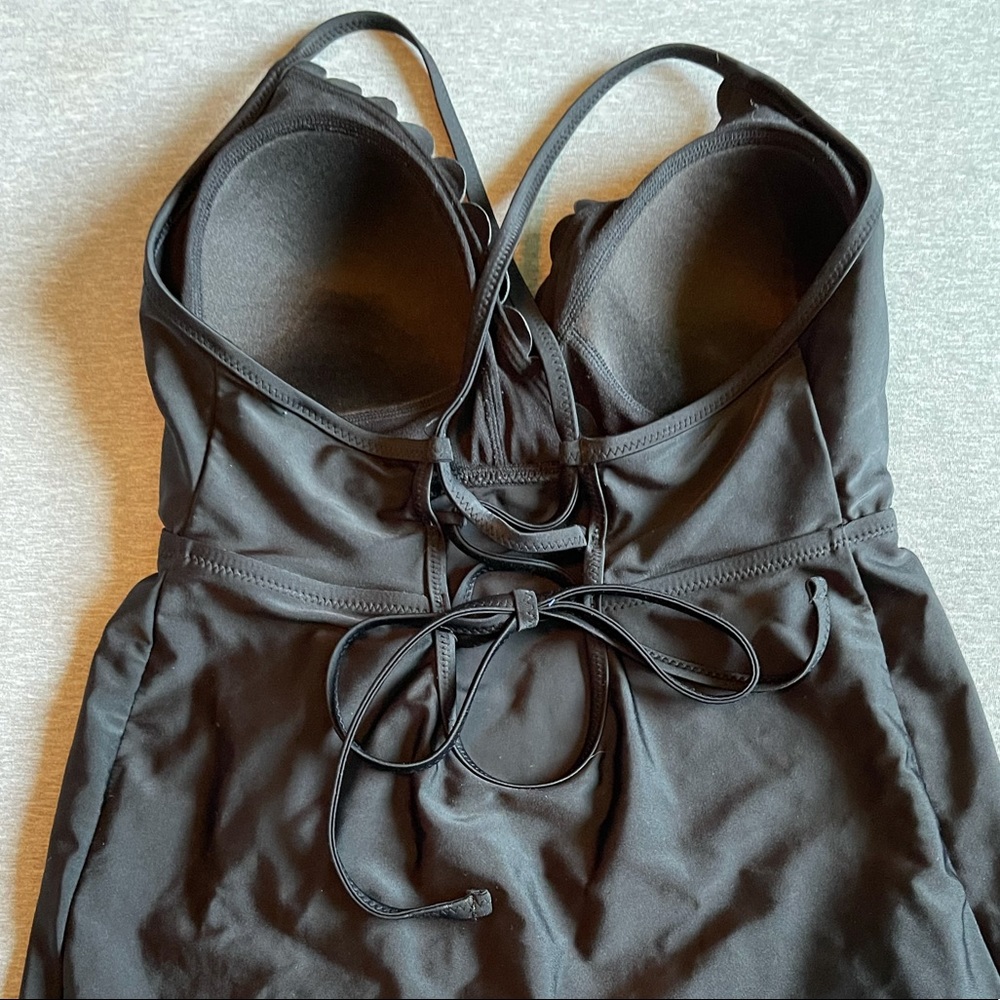 Motherhood blk maternity bathing suit top, medium